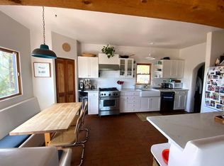 794 Coyote Ridge Rd, Santa Fe, NM 87507
