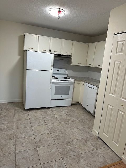 1st image of 115 Clifton St APT 2
