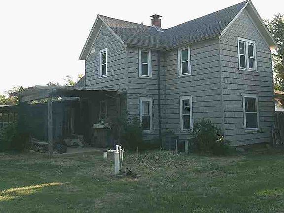 3rd image of 301 N 12th St