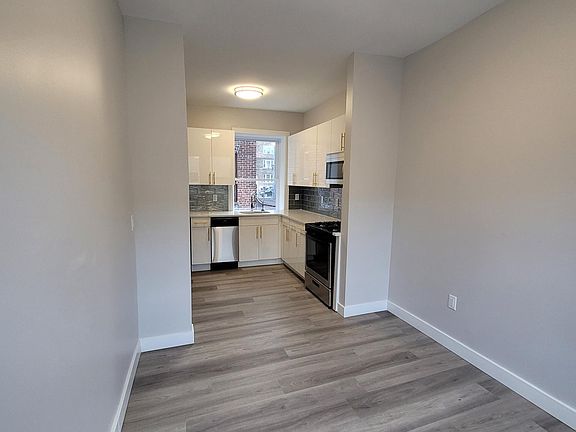 3rd image of 417 54th St #11