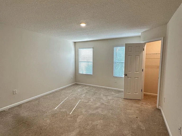947 Observatory Pkwy — Photo 11