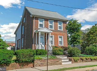 39 W Mount Vernon St, Lansdale, PA 19446
