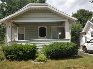 1104 Bloor Ave, Flint, MI 48507