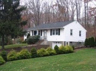 47 Starlight Rd, West Milford, NJ 07480