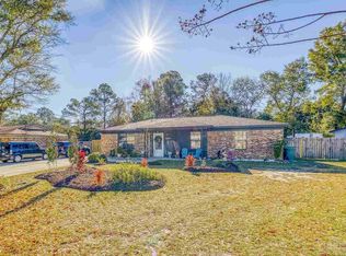 10679 Heatherwood Dr, Pensacola, FL 32506