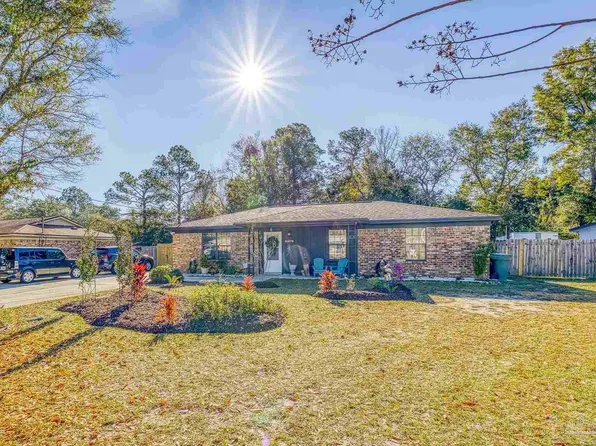 10679 Heatherwood Dr, Pensacola, FL 32506