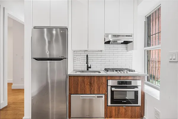 Rented by Canvas Property Group | media 15