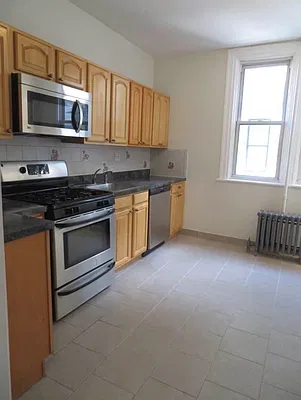 Rented by Space Real Estate | media 13