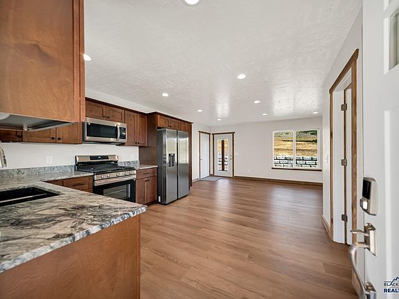 2nd image of 312 7th St