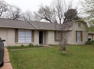 1426 Rainy River Dr, Houston, TX 77088