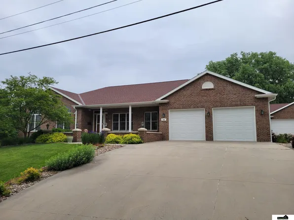 305 Blaine St, Valparaiso, NE 68065