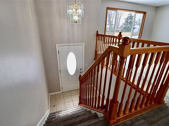 5th image of 36493 Port Dr