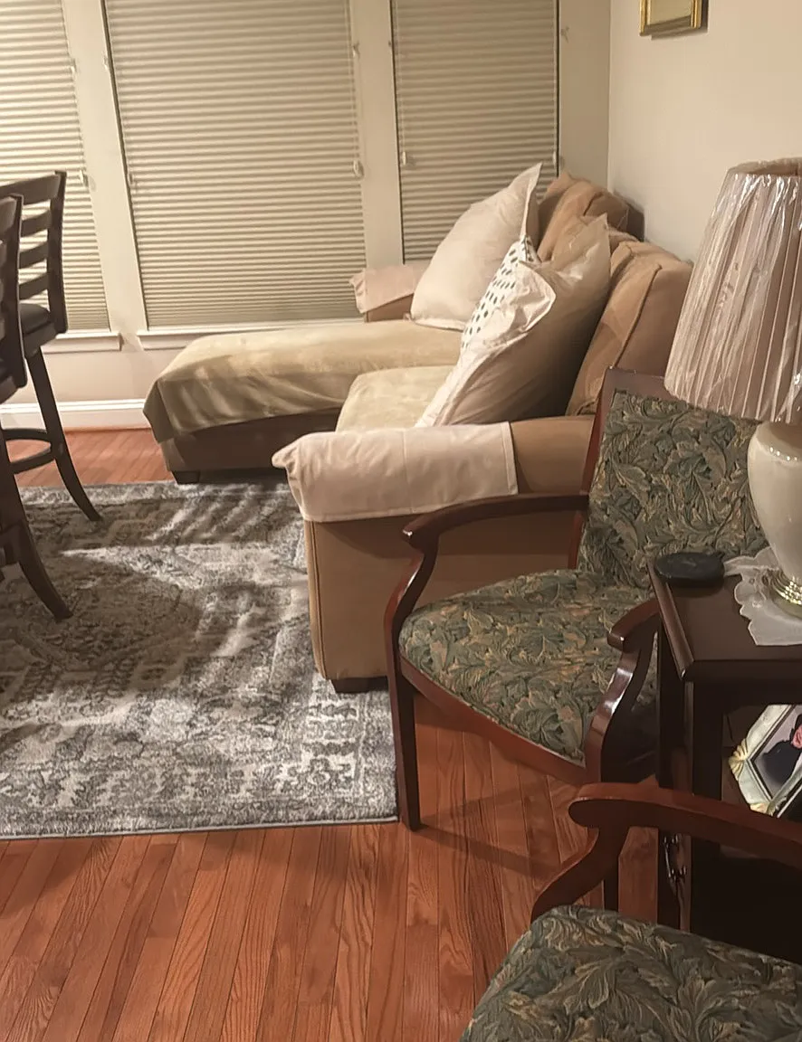 2 bed, 400 sqft, $2,300 — Photo 3