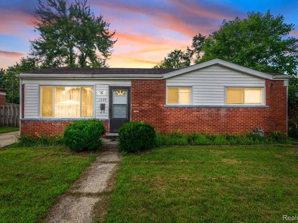 1684 Smith St, Ypsilanti, MI 48198