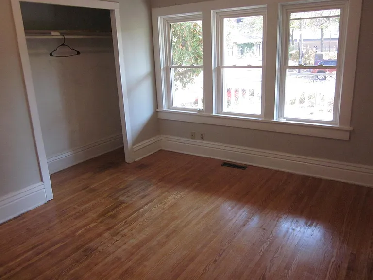 412 W 26th St #1 — Photo 14