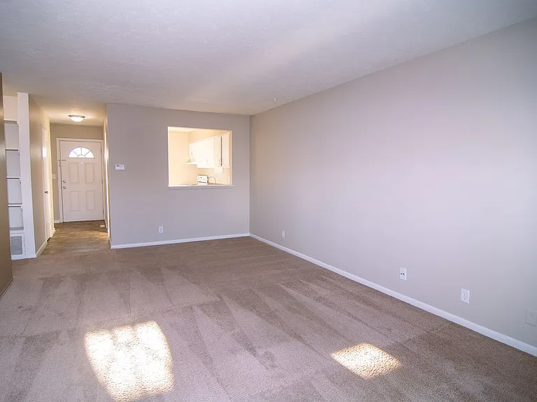 Whispering Pines Townhomes — Photo 8