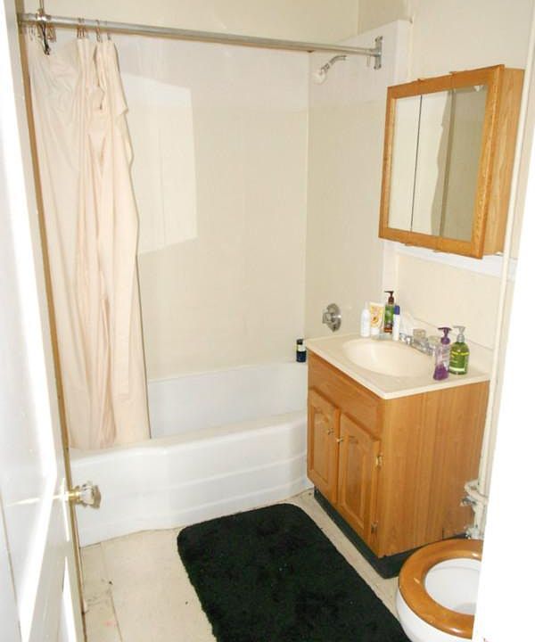 2nd image of 1114 Commonwealth Ave APT 6A