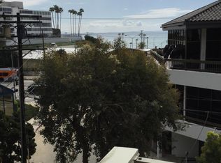 17311 Castellammare Dr #E3, Pacific Palisades, CA 90272