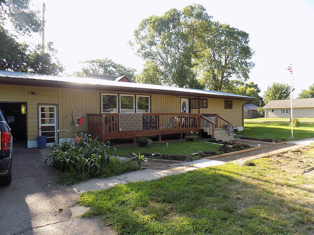 402 N Duff St, Plankinton, SD 57368 Zillow