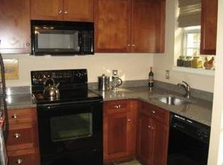 2812B S Wakefield St, Arlington, VA 22206