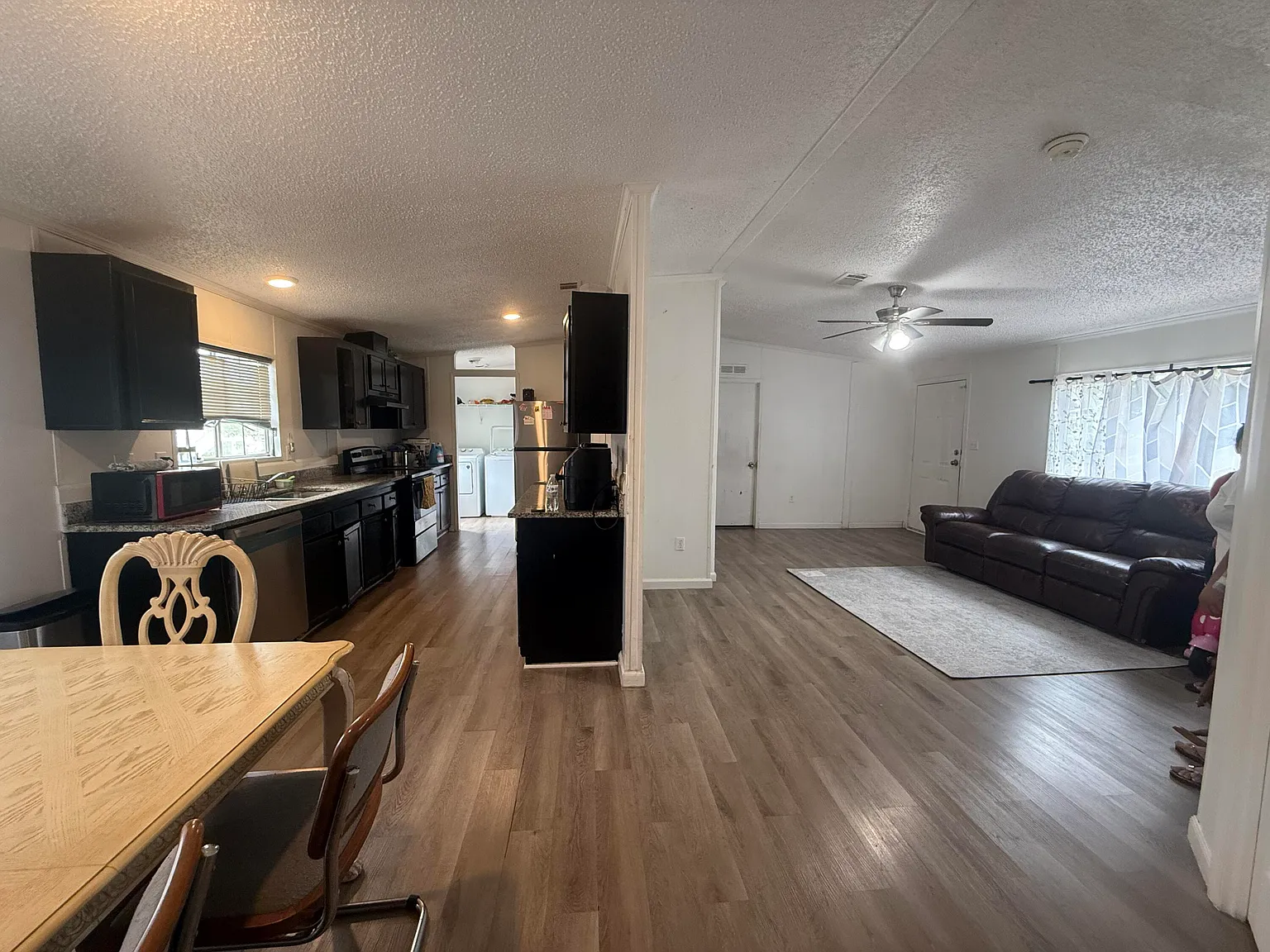 Studio, 1344 sqft, $3,000 — Photo 1