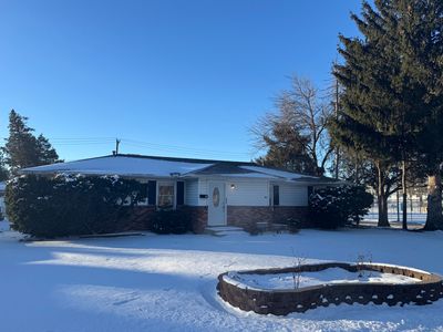 501 E Cherry St, Le Roy, IL, 61752