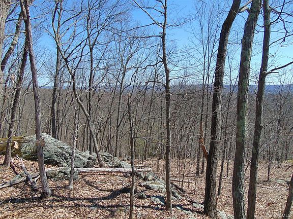 5th image of 382 CEDAR HILL Road