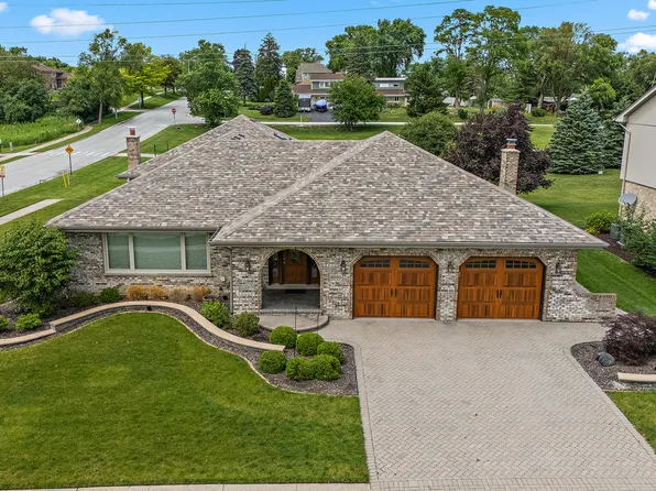 8000 Binford Dr, Orland Park, IL 60462