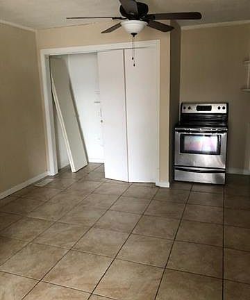 3rd image of 4050 N Dr NW