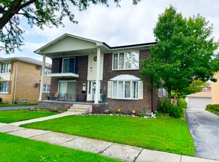 4528 Elm Ave APT 2S, Brookfield, IL 60513