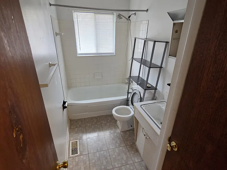 5869 W Morris St — Photo 7