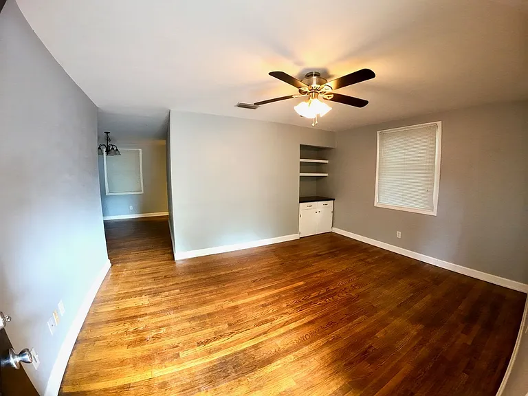 4654 Cottonwood Dr — Photo 2