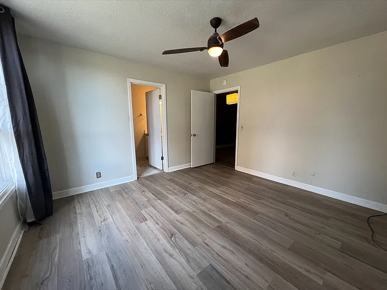 3831 W End Ave #23 — Photo 8