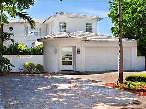 4th image of 204 W Di Lido Dr