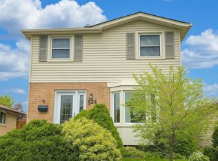 124 Ardsley Cres, London, ON N6G 3W7