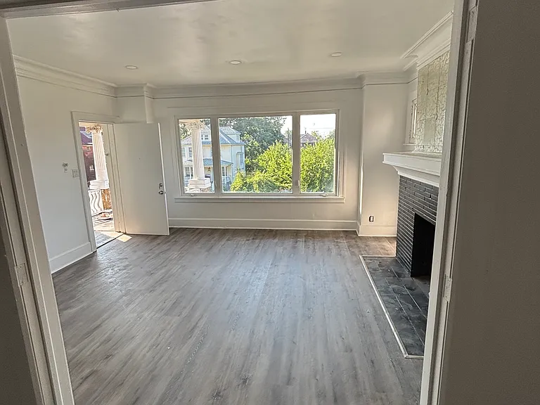 4353 Seebaldt St — Photo 24