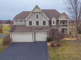 39W485 S Mathewson Ln, Geneva, IL 60134