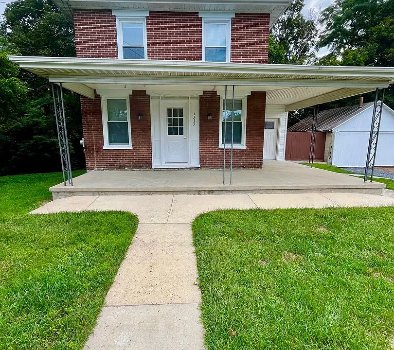 1335 Edenville Rd