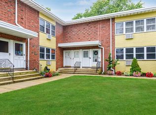 169 Farber Dr, West Babylon, NY 11704