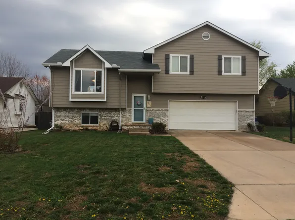 121 6th Ave SE, Graysville, AL 35073