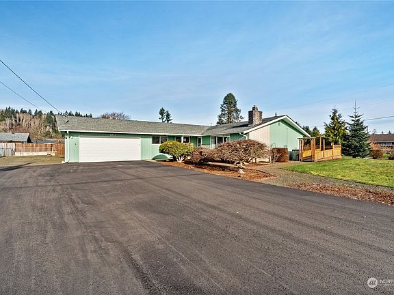 2nd image of 1924 Owen Drive