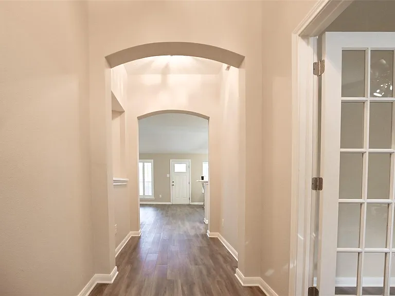 203 Colony Creek Dr — Photo 8