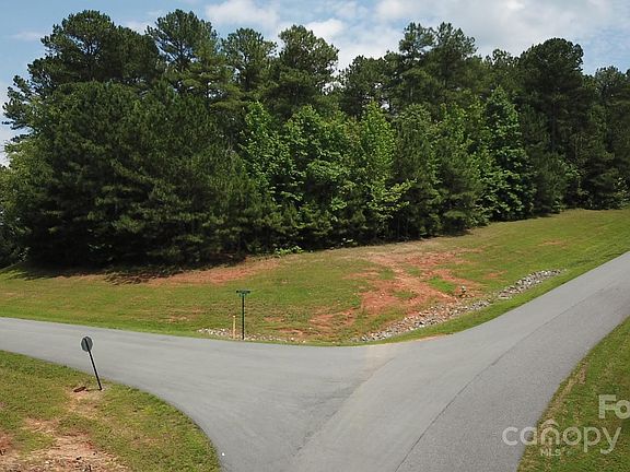 2nd image of 228 Riverwalk Dr