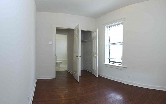 2nd image of 4847 N Albany Ave APT 2