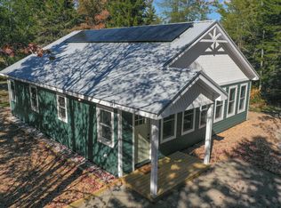 22 Neal Ln, Bernard, ME 04612