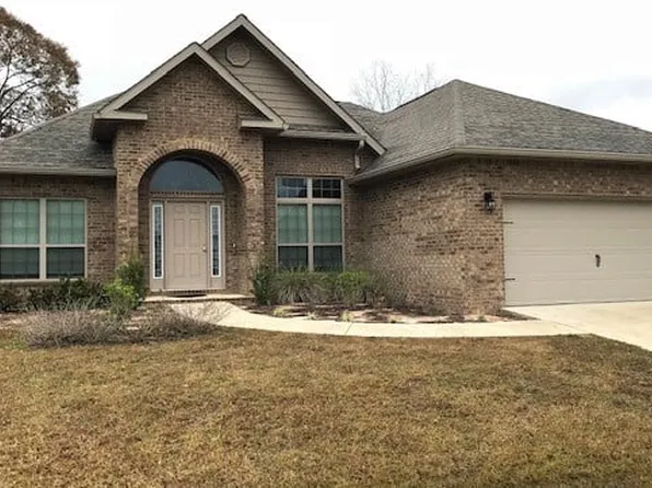 3555 Autumn Woods Dr, Crestview, FL 32539