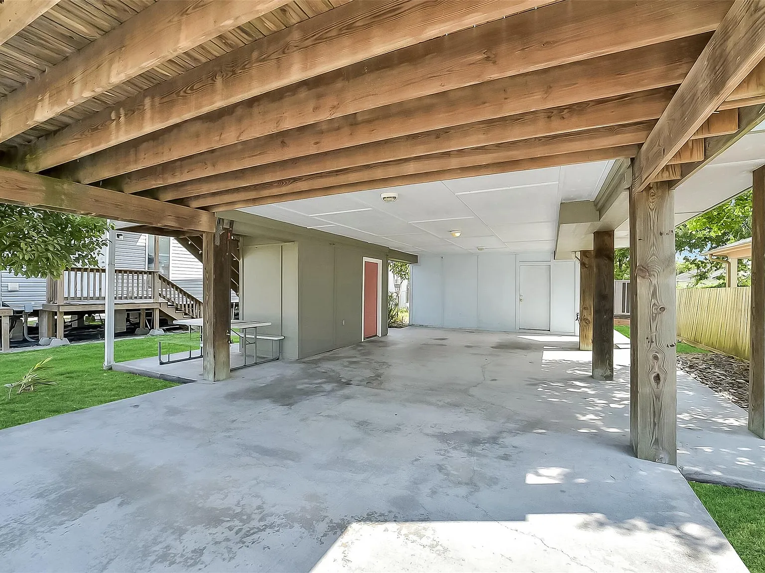 3 bed, 2.5 bath, 1644 sqft, $1,850 — Photo 3