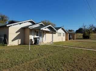 601 S Lightfoot St, Loraine, TX 79532