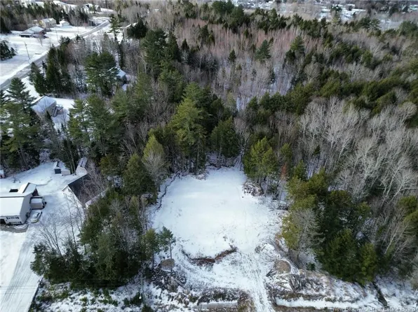 44 Shallon Ln, Saint Marys, NB E3A 9R4