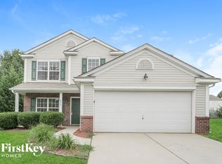 4517 Larkhaven Village Dr, Charlotte, NC 28215